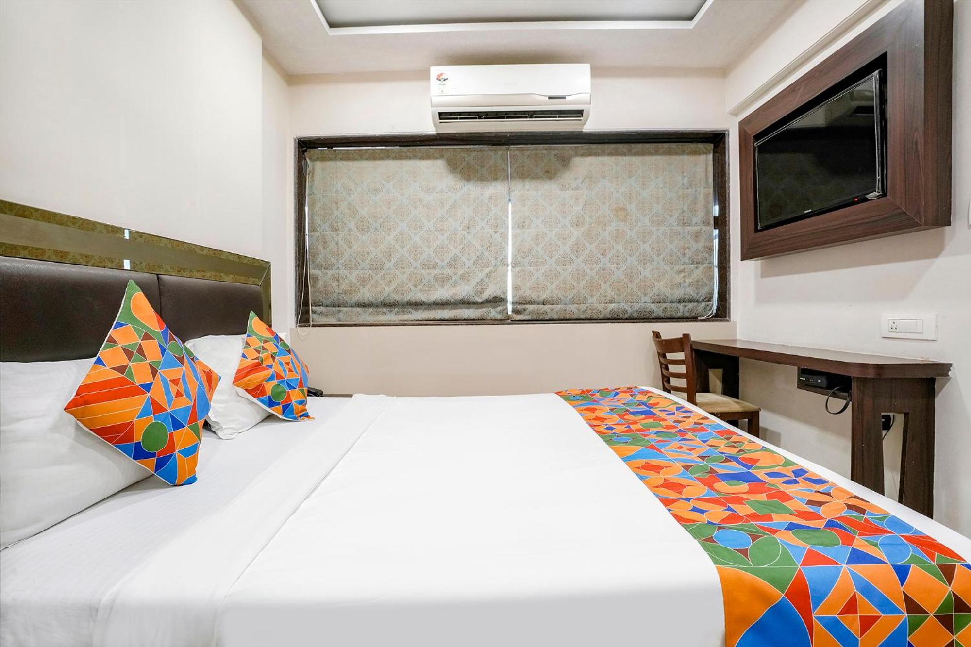 Fabhotel Kamran Residency Мумбай Екстериор снимка