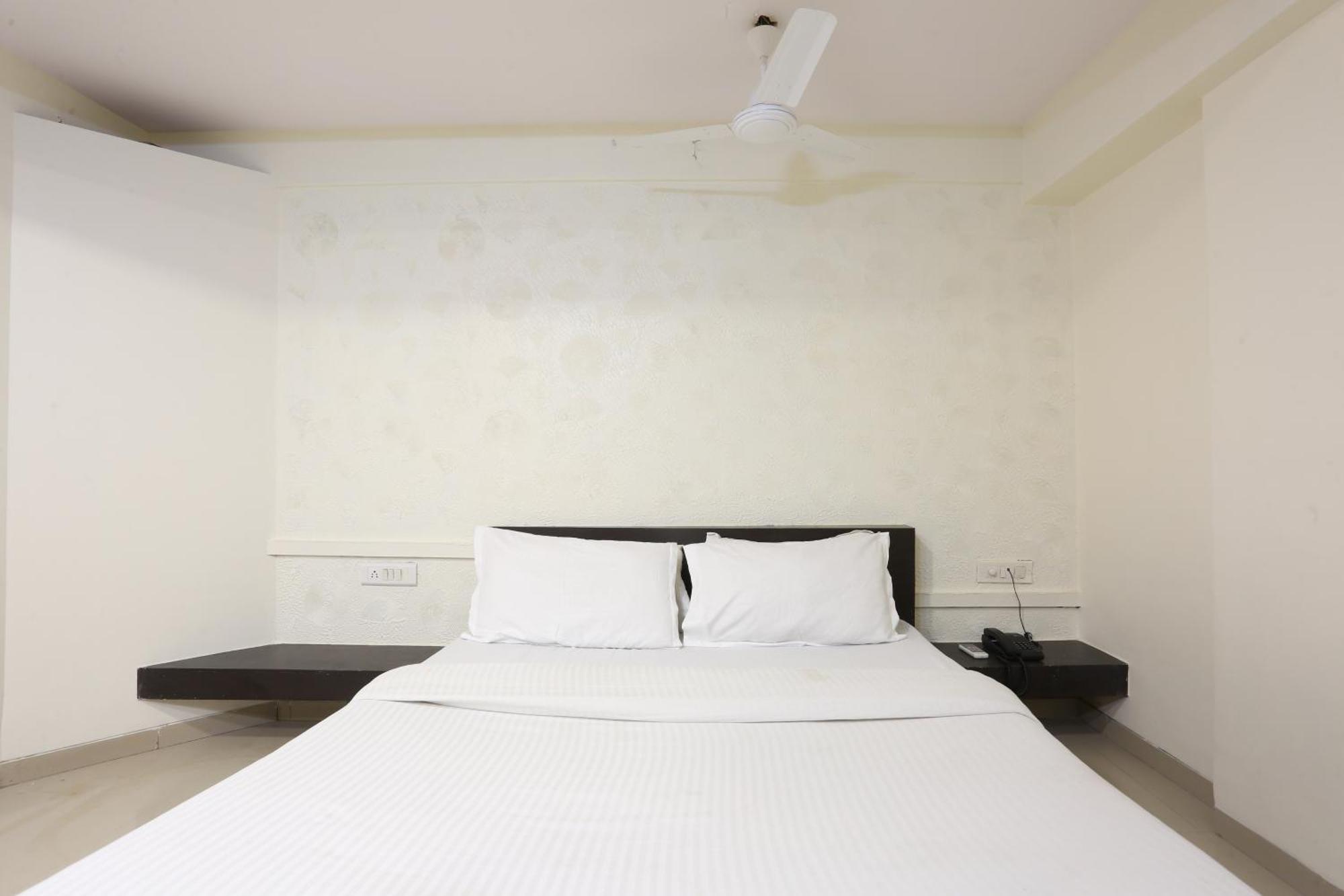 Fabhotel Kamran Residency Мумбай Екстериор снимка