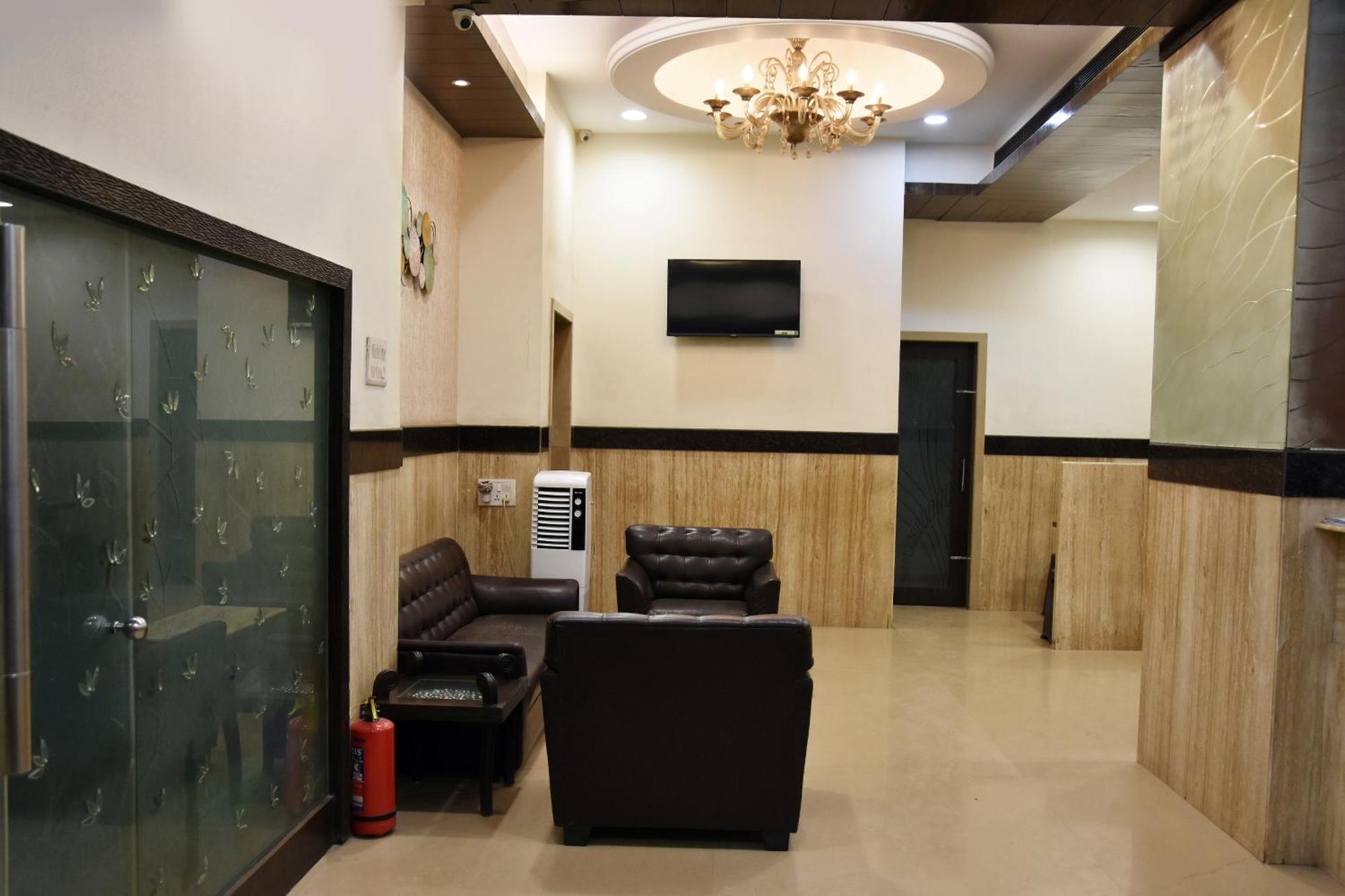 Fabhotel Kamran Residency Мумбай Екстериор снимка