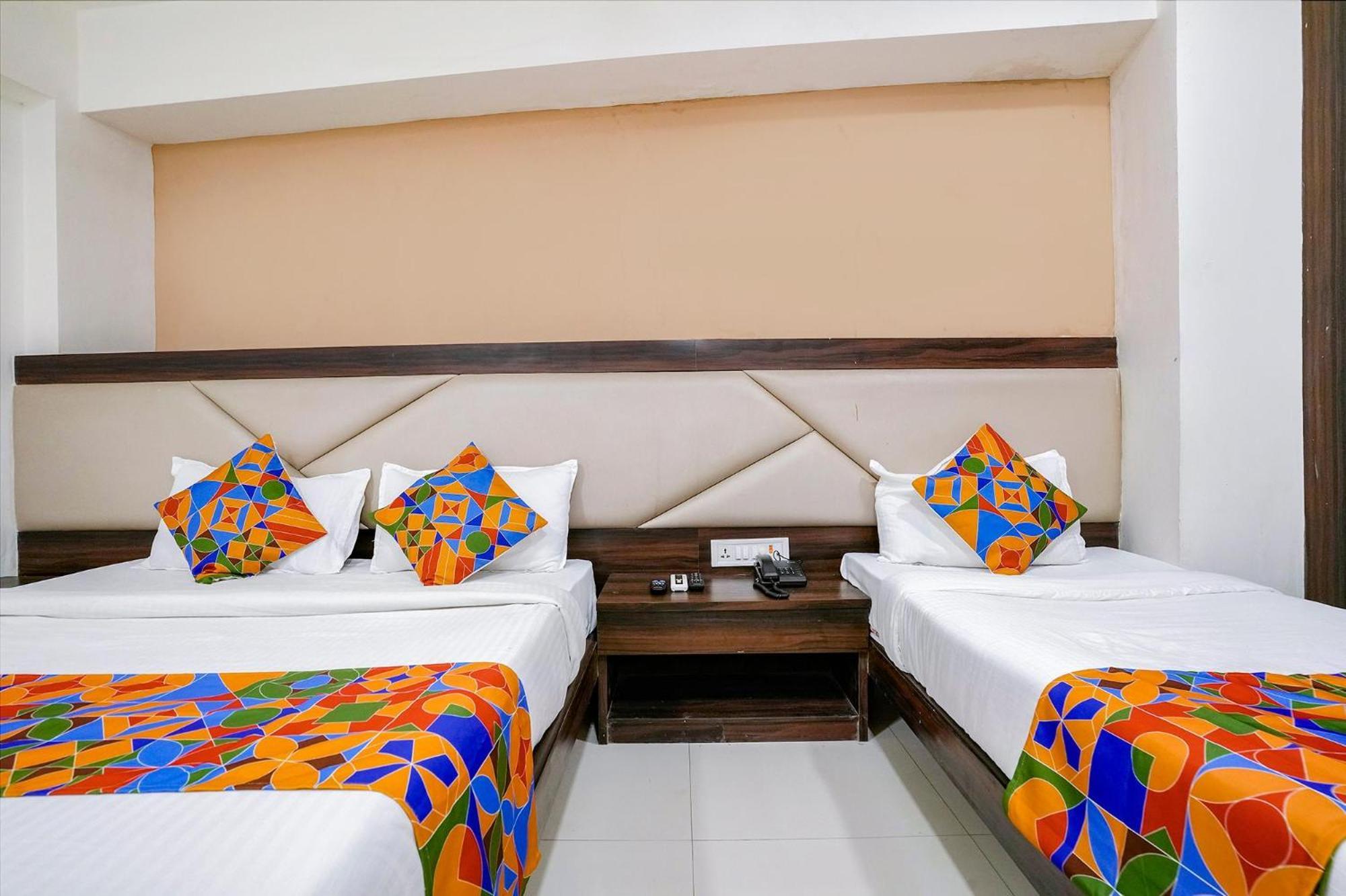 Fabhotel Kamran Residency Мумбай Екстериор снимка