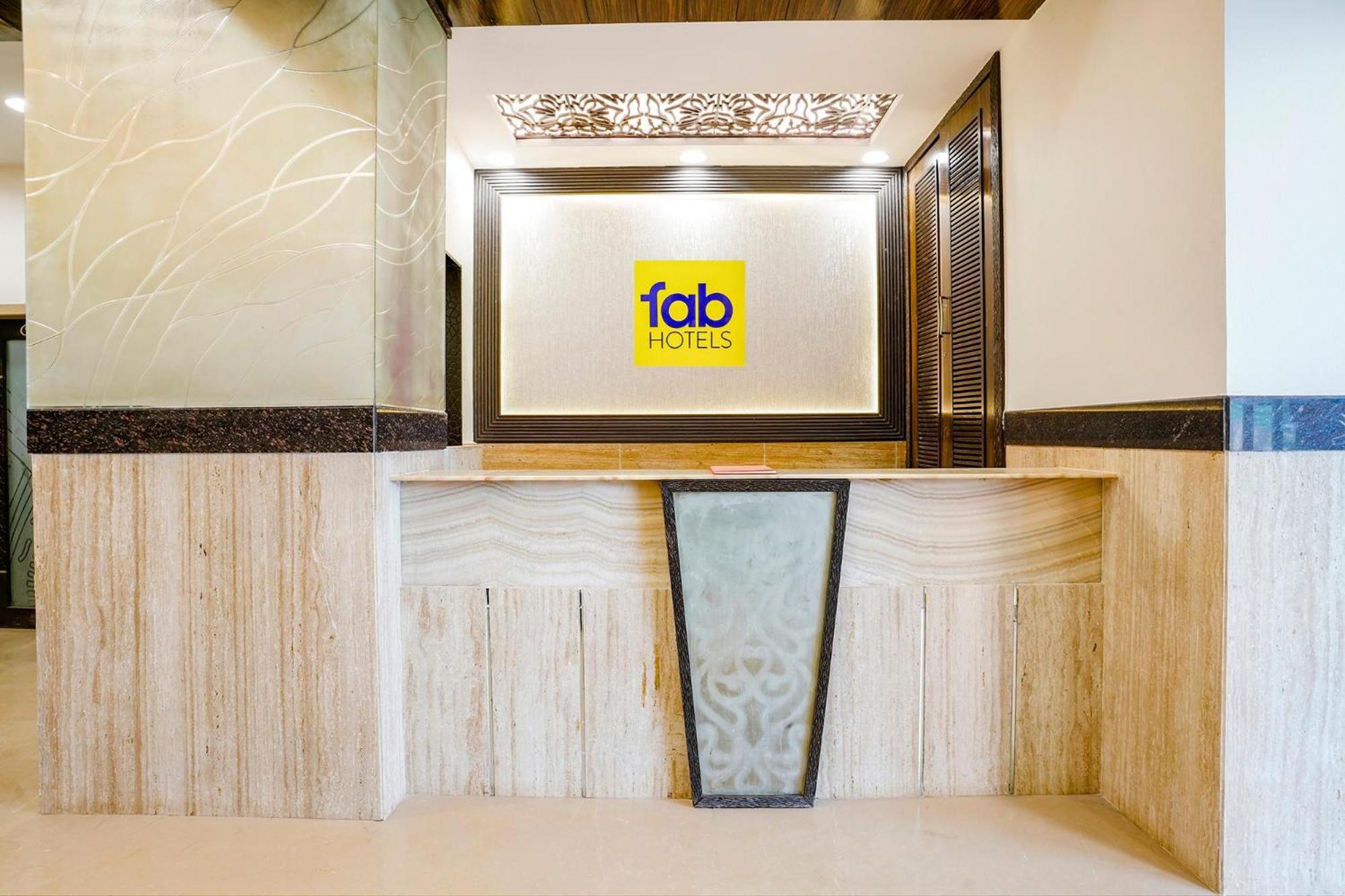 Fabhotel Kamran Residency Мумбай Екстериор снимка